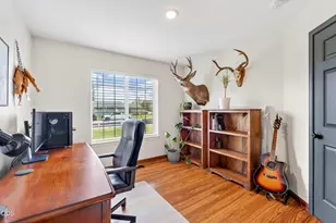 2065 SW 35th St, Redmond, OR 97756 - Photo 24