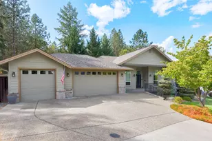2212 SE Linden Ln, Grants Pass, OR 97527 - Photo 48