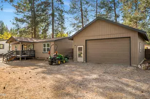 61025 Targee Dr, Bend, OR 97702 - Photo 2
