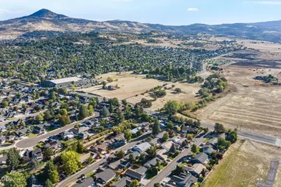 3579 Michael Park Drive, Medford, OR 97504 - Photo 34