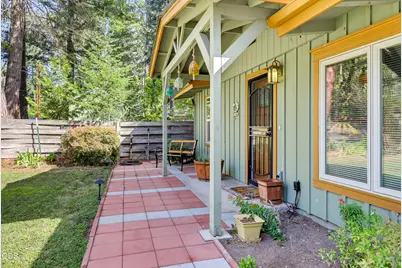 383 Whispering Pines Lane, Grants Pass, OR 97527 - Photo 6