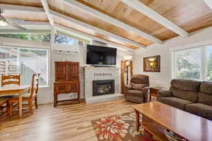 383 Whispering Pines Ln, Grants Pass, OR 97527 - Photo 10