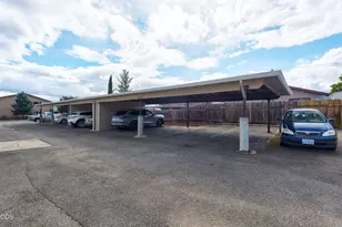 1704 NE Fairview Ave, Grants Pass, OR 97526 - Photo 2
