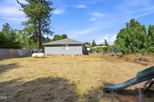 125 Penny Ln, Shady Cove, OR 97539 - Photo 28