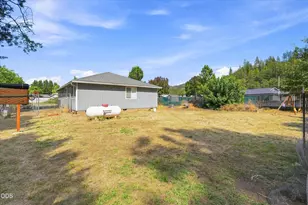 125 Penny Ln, Shady Cove, OR 97539 - Photo 30