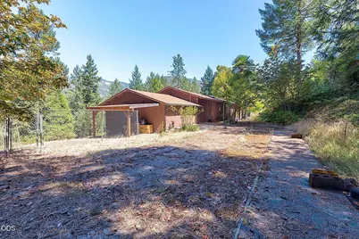 4433 Rogue River Highway, Grants Pass, OR 97527 - Photo 38