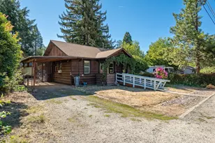 121 N Front St, Talent, OR 97540 - Photo 18
