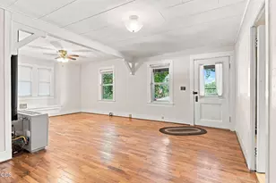 121 N Front St, Talent, OR 97540 - Photo 2