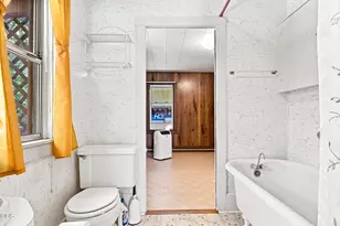 121 N Front St, Talent, OR 97540 - Photo 12