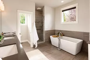 19301 Alianna Loop, Bend, OR 97702 - Photo 26