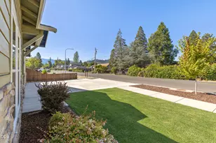 1681 Thomas Rd, Medford, OR 97501 - Photo 34