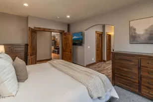 63109 Turret Ct, Bend, OR 97701 - Photo 10