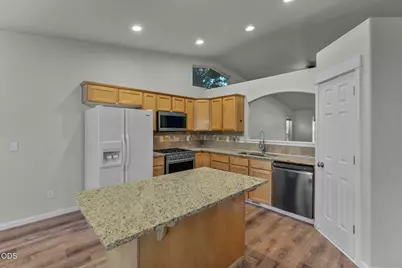 1454 NW Spruce Court, Redmond, OR 97756 - Photo 6