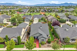 541 Bridge Creek Dr, Central Point, OR 97502 - Photo 42