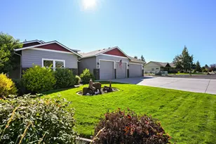 9516 13th St, Terrebonne, OR 97760 - Photo 2