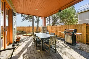 1030 N Bluebird St, Sisters, OR 97759 - Photo 54