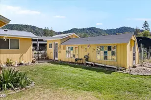 333 Earhart Rd, Rogue River, OR 97537 - Photo 26