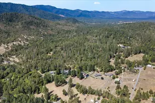 333 Earhart Rd, Rogue River, OR 97537 - Photo 42