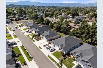 2833 Caldera Lane, Medford, OR 97504 - Photo 36