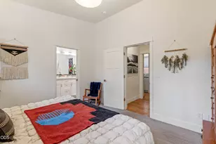 1657 NW Mt Washington, Bend, OR 97703 - Photo 14