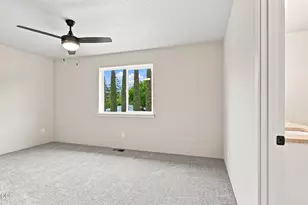 151 SE Champagne Ct, Grants Pass, OR 97527 - Photo 12