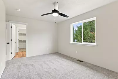 155 SE Champagne Court, Grants Pass, OR 97527 - Photo 12