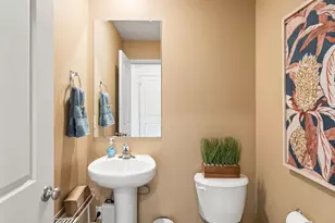 512 Dawn Ct, Medford, OR 97501 - Photo 12