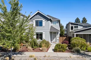 61066 SE Sydney Harbor Dr, Bend, OR 97702 - Photo 2