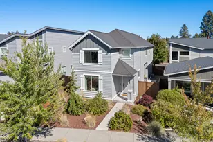 61066 SE Sydney Harbor Dr, Bend, OR 97702 - Photo 4