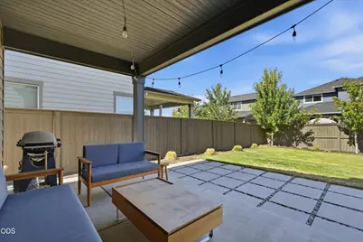 20732 SE Iron Horse Lane, Bend, OR 97702 - Photo 32