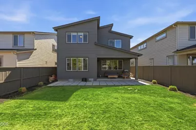 20732 SE Iron Horse Lane, Bend, OR 97702 - Photo 34