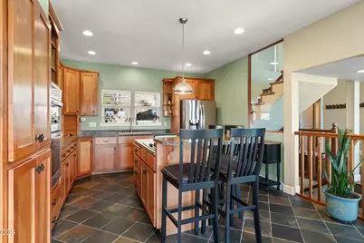 33 Quail Run Drive, Shady Cove, OR 97539 - Photo 8