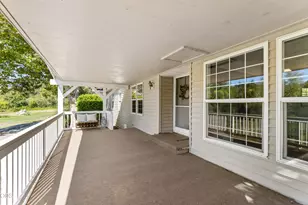 5550 Demaray Dr, Grants Pass, OR 97527 - Photo 2