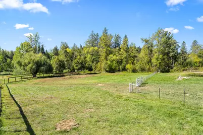 5550 Demaray Drive, Grants Pass, OR 97527 - Photo 38