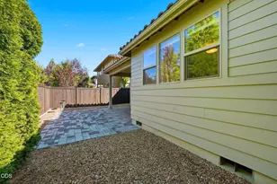 63128 NW Via Cambria, Bend, OR 97703 - Photo 12