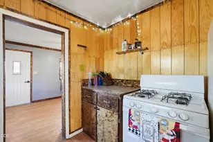 2460 S Melrose Dr, Prineville, OR 97754 - Photo 8