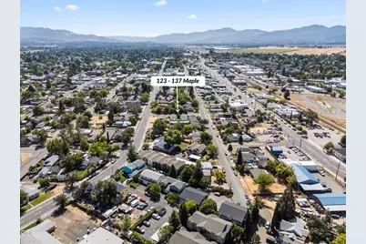 123 Maple Street, Central Point, OR 97502 - Photo 4