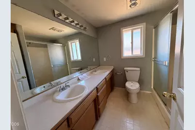 1106 Hampton Drive, Central Point, OR 97502 - Photo 8