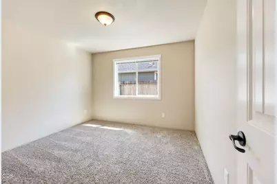 425 SE Cadet Court, Grants Pass, OR 97527 - Photo 26
