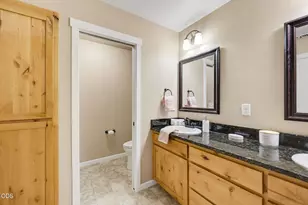 425 SE Cadet Ct, Grants Pass, OR 97527 - Photo 22