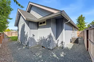 425 SE Cadet Ct, Grants Pass, OR 97527 - Photo 34