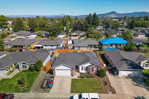 1826 Northwood Dr, Central Point, OR 97502 - Photo 24