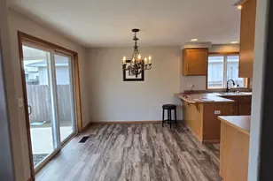 1826 Northwood Dr, Central Point, OR 97502 - Photo 4