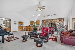 6590 Hillcrest Rd, Medford, OR 97504 - Photo 16