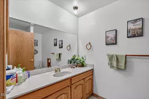 6590 Hillcrest Rd, Medford, OR 97504 - Photo 28