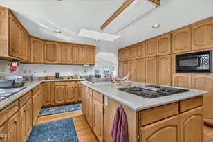 6590 Hillcrest Rd, Medford, OR 97504 - Photo 22