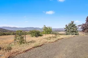 6590 Hillcrest Rd, Medford, OR 97504 - Photo 98