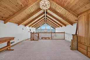 6590 Hillcrest Rd, Medford, OR 97504 - Photo 32