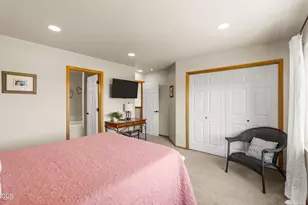 964 Golden Pheasant Dr, Redmond, OR 97756 - Photo 14