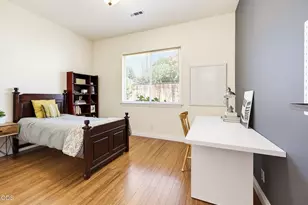 401 Stanford Ave, Medford, OR 97504 - Photo 40